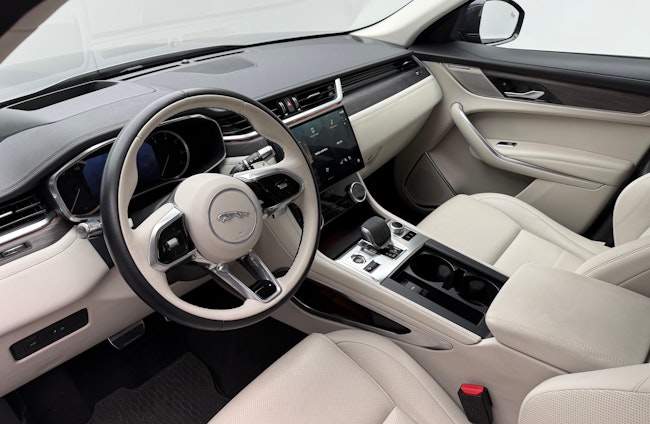 Vehicle image 5 Vehicle image 5