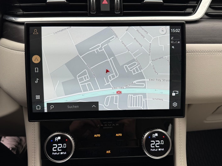 Vehicle image JAGUAR F-PACE