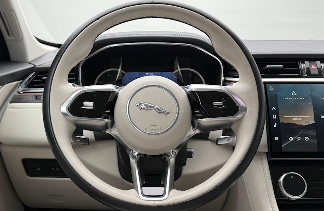 Vehicle image 8 Vehicle image 8