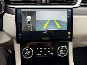 Vehicle image JAGUAR F-Pace 3.0 I6 SE