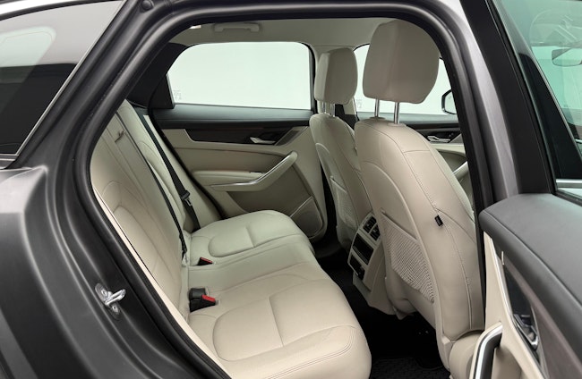 Vehicle image 11 Vehicle image 11