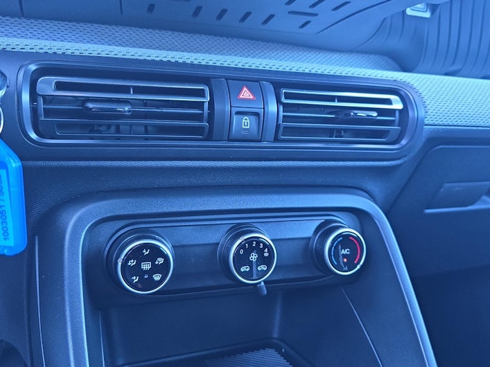 Vehicle image CITROEN ë-C3 VAN