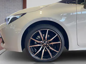 Toyota Corolla 2.0 HSD GR Sport inkl. Winterräder und Gratisservice 4 Jahre / 60000 Km ab 1. IV