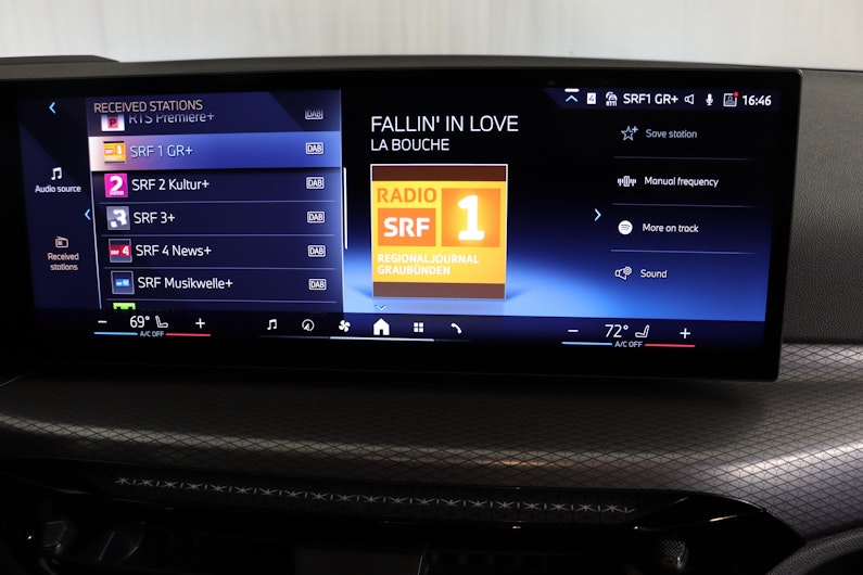 Vehicle image BMW 3 SERIES