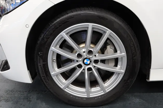 BMW 330d xDrive SAG Touring