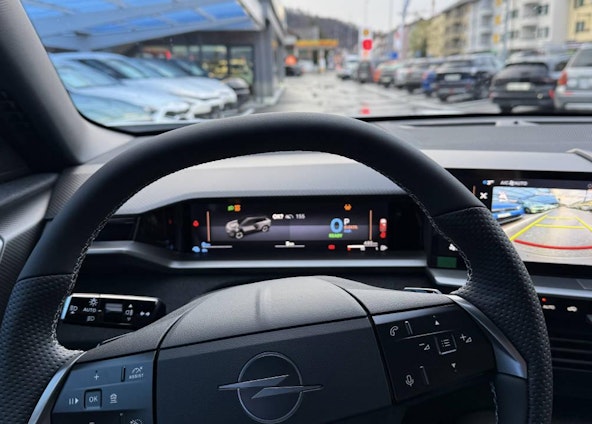 Vehicle image 10 Vehicle image 10