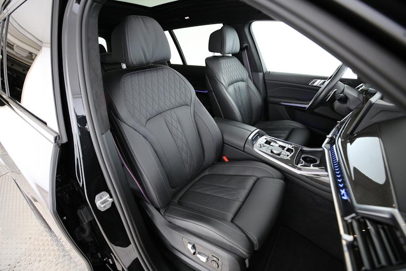 Vehicle image BMW X7