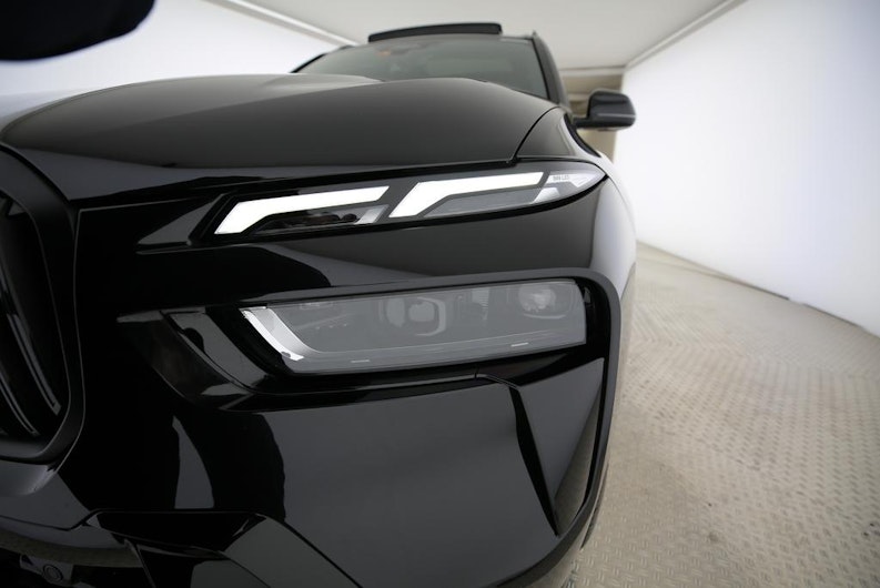 Vehicle image BMW X7