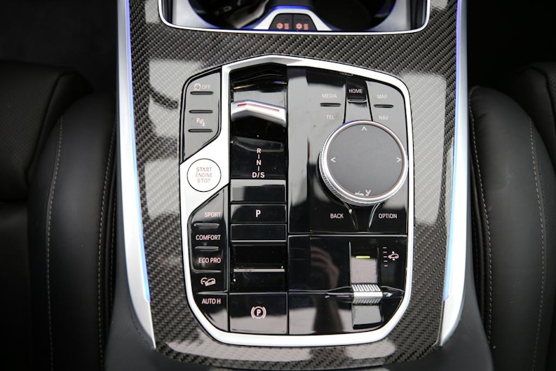 Vehicle image BMW X7