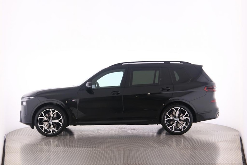 Vehicle image BMW X7