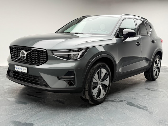Vehicle image VOLVO XC40