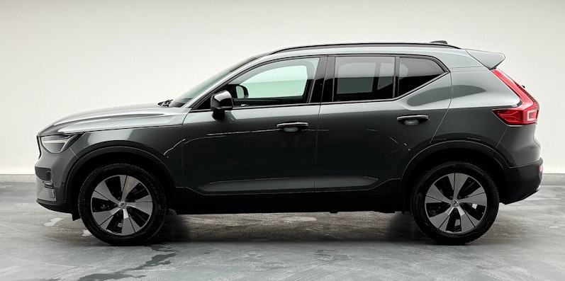 Vehicle image VOLVO XC40