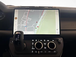 Fahrzeugbild LAND ROVER Defender 110 3.0 D I6 250 X-Dynamic SE