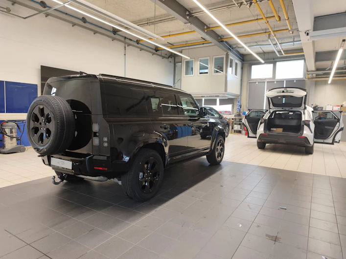 image du véhicule LAND ROVER DEFENDER