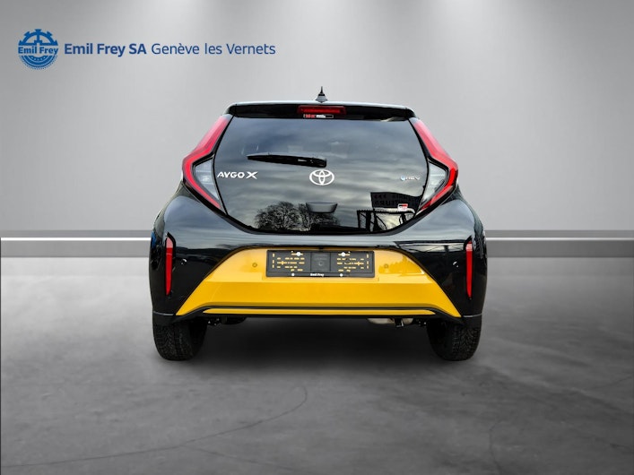 Vehicle image TOYOTA AYGO X