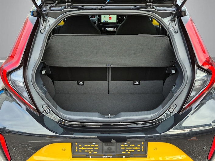 Vehicle image TOYOTA AYGO X