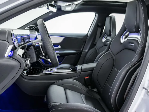 Mercedes-Benz A 35 AMG 4MATIC