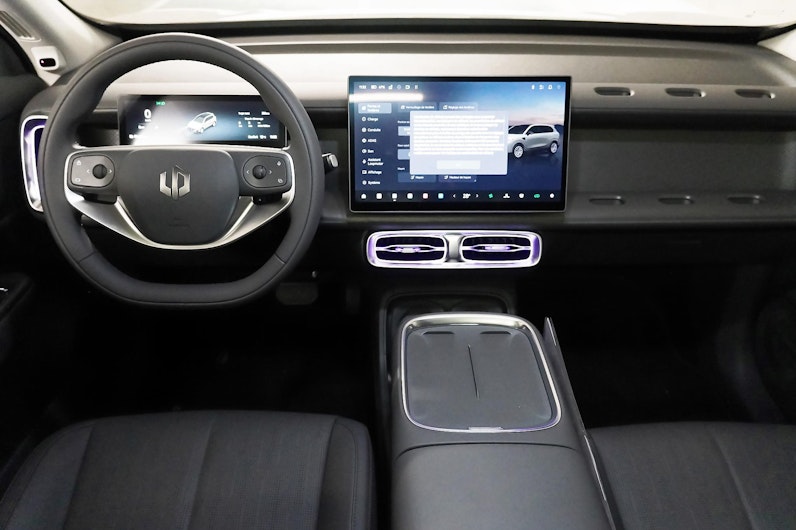 Vehicle image LEAPMOTOR B10