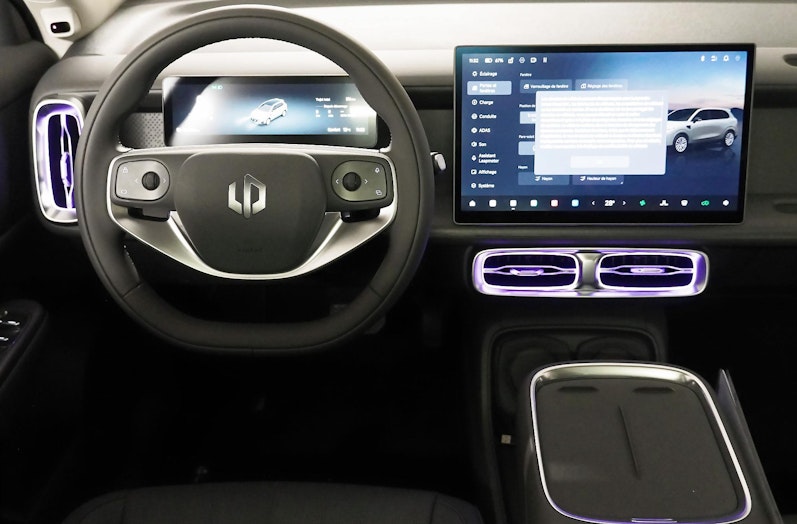 Vehicle image LEAPMOTOR B10