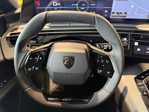 Peugeot 5008 1.2 Hybrid GT
