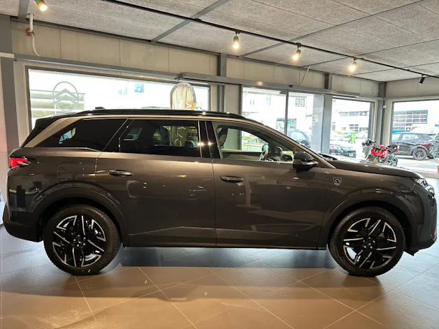 Peugeot 5008 1.2 Hybrid GT