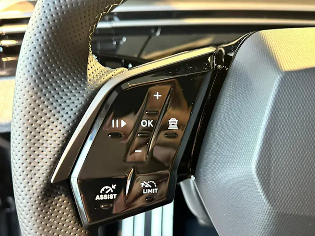 Peugeot 5008 1.2 Hybrid GT