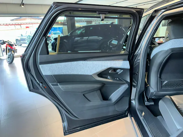 Peugeot 5008 1.2 Hybrid GT