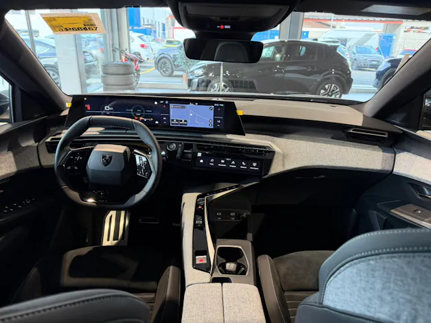 Peugeot 5008 1.2 Hybrid GT