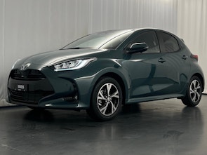 Vehicle image TOYOTA Yaris 1.5 VVT-i HSD Trend