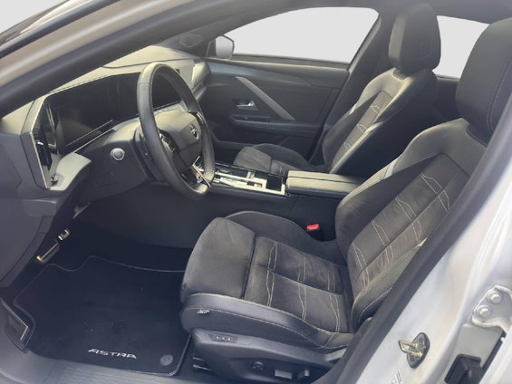 Vehicle image 10 Vehicle image 10