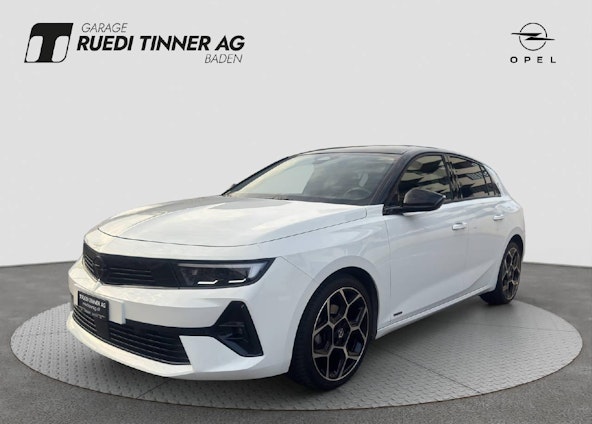 First vehicle image First vehicle image