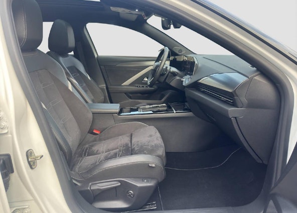 Vehicle image 15 Vehicle image 15