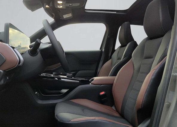 Vehicle image 2 Vehicle image 2