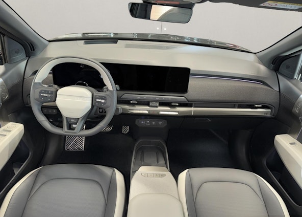 Vehicle image 8 Vehicle image 8