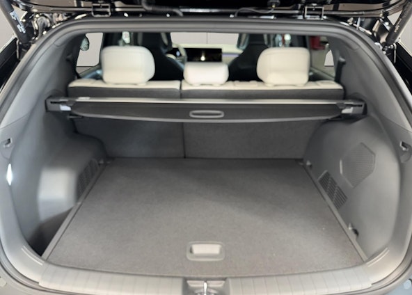 Vehicle image 15 Vehicle image 15