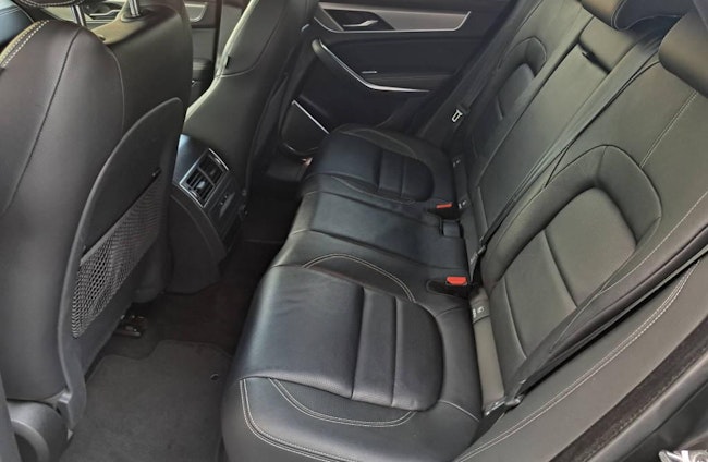 Vehicle image 9 Vehicle image 9