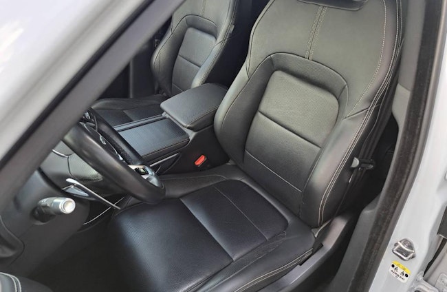 Vehicle image 8 Vehicle image 8