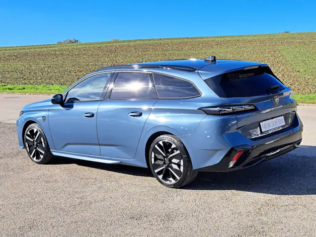 Peugeot 308 SW 1.2 145cv Hybrid GT