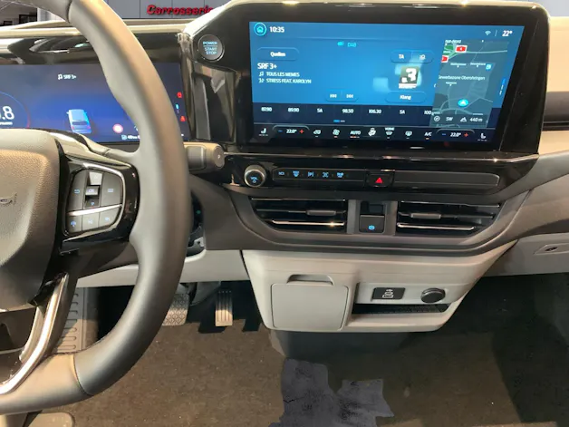 Ford Tourneo C Bus 320 L1 2.0 EcoBlue 170 Titanium