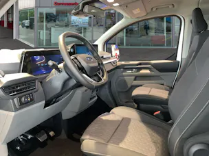 Ford Tourneo C Bus 320 L1 2.0 EcoBlue 170 Titanium