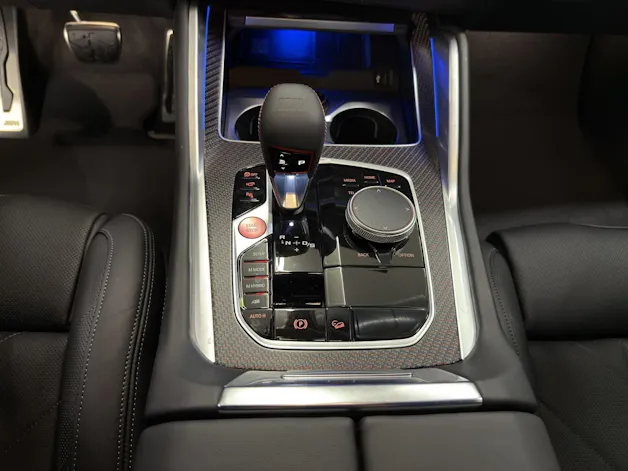 BMW XM xDrive PHEV Steptronic Label