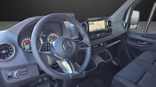 MERCEDES-BENZ eSprinter 420 PRO KA 3665mm S WORKER SCHULBUS