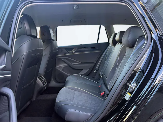 VW Passat Variant 2.0 TDI Business DSG 4motion