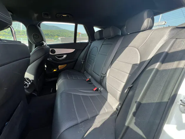 Mercedes-Benz C 200 AMG Line 4Matic 9G-Tronic