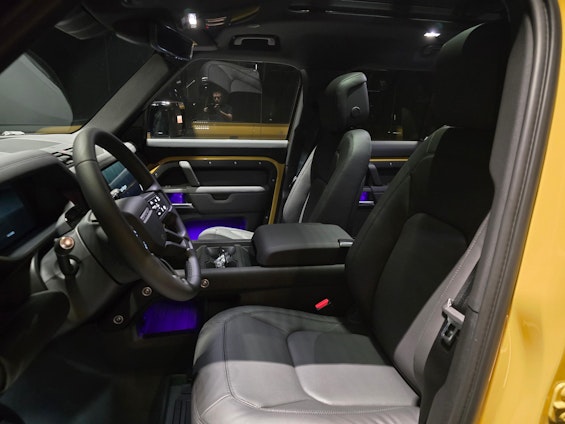 Vehicle image 10 Vehicle image 10