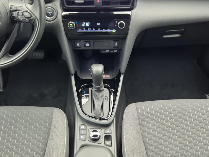 Fahrzeugbild TOYOTA YARIS CROSS