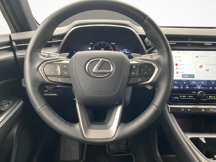 immagine del veicolo LEXUS LBX