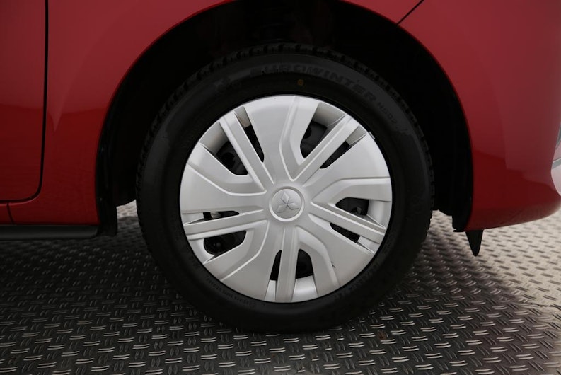 Vehicle image MITSUBISHI SPACE STAR