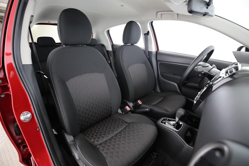 Vehicle image MITSUBISHI SPACE STAR