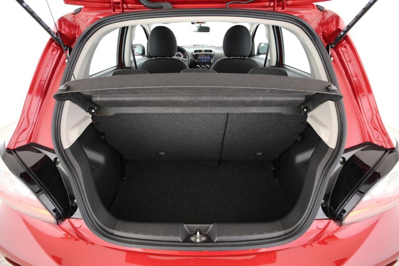 Vehicle image MITSUBISHI SPACE STAR